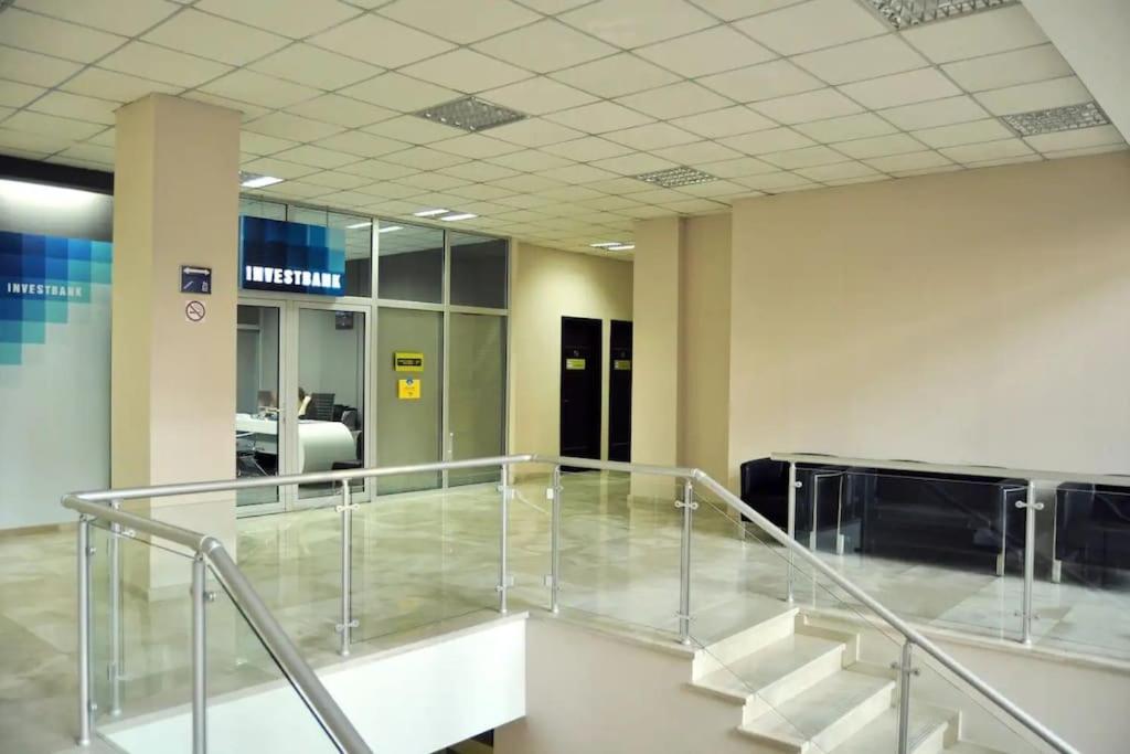 City Center 2Bdr Apartment Near Rustaveli Av. Tbilisi Bagian luar foto