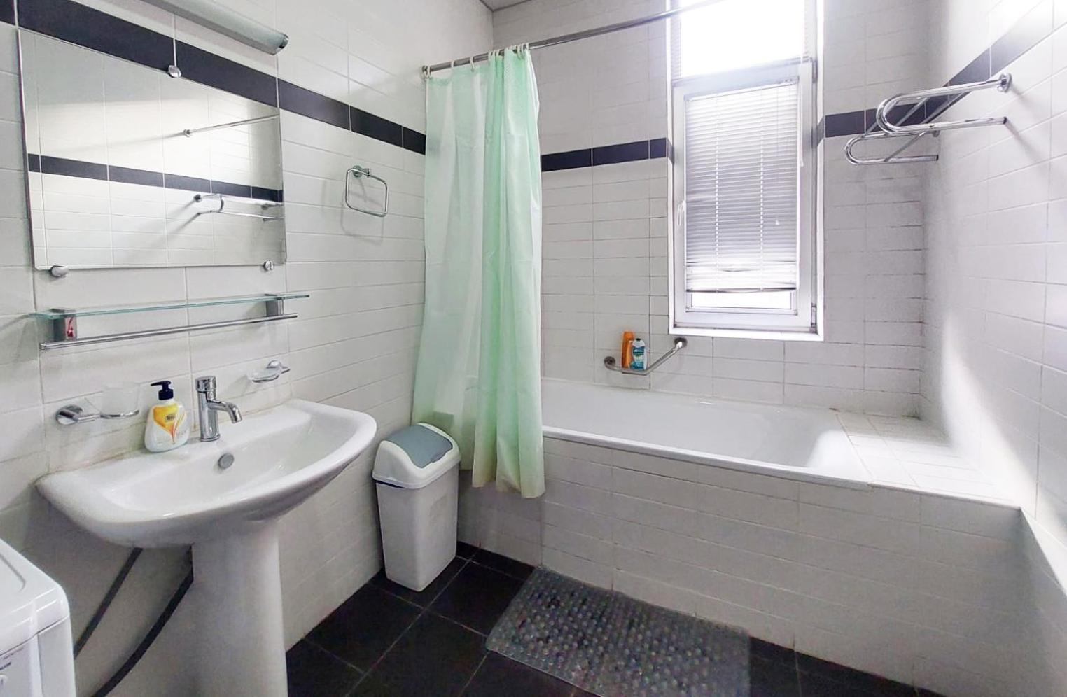 City Center 2Bdr Apartment Near Rustaveli Av. Tbilisi Bagian luar foto