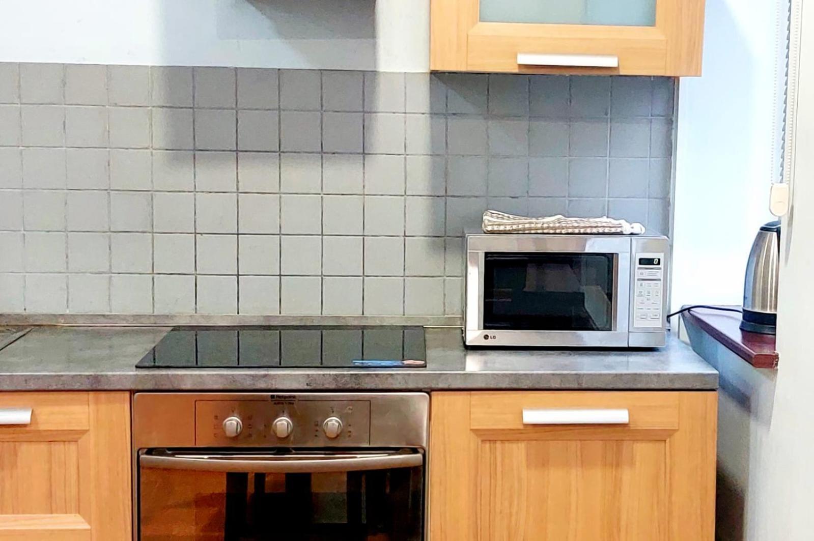 City Center 2Bdr Apartment Near Rustaveli Av. Tbilisi Bagian luar foto
