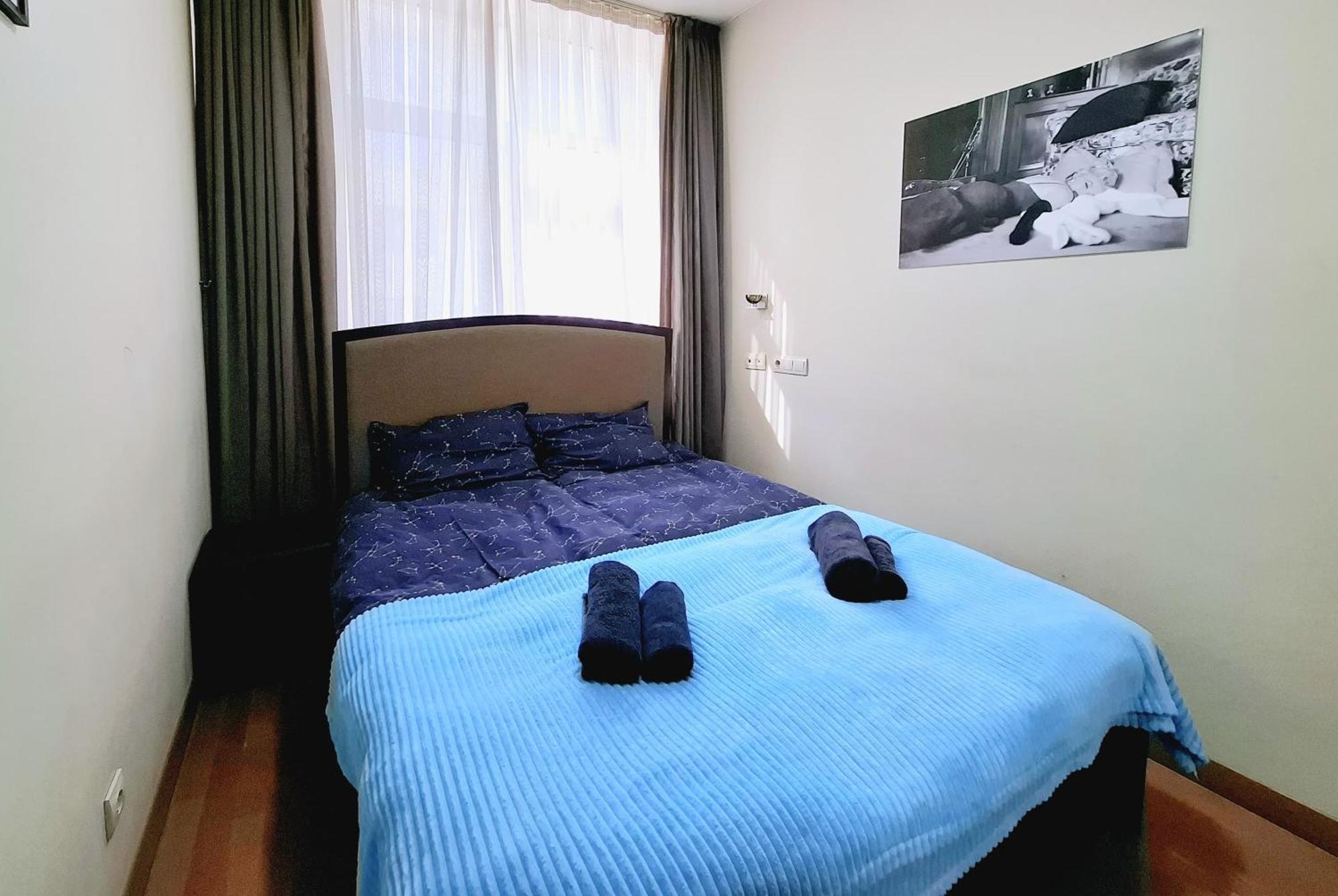 City Center 2Bdr Apartment Near Rustaveli Av. Tbilisi Bagian luar foto